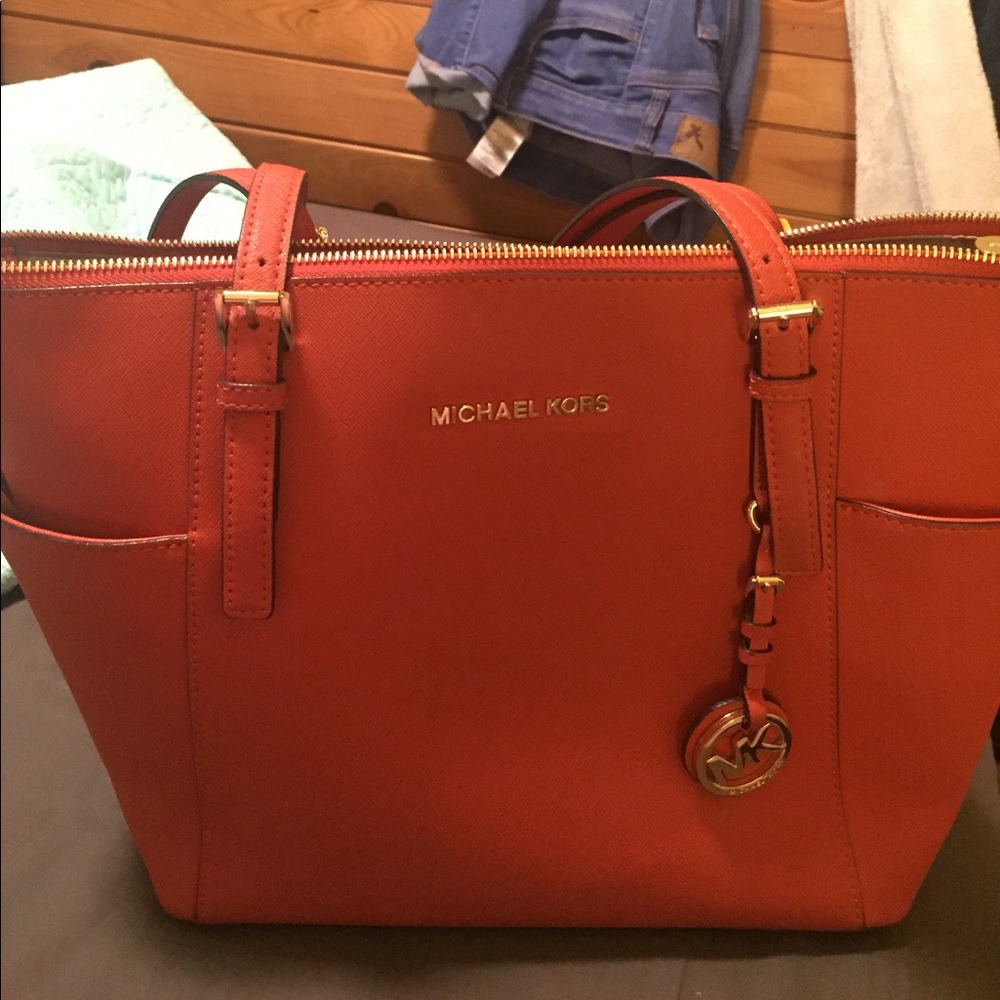Michael Kors tote